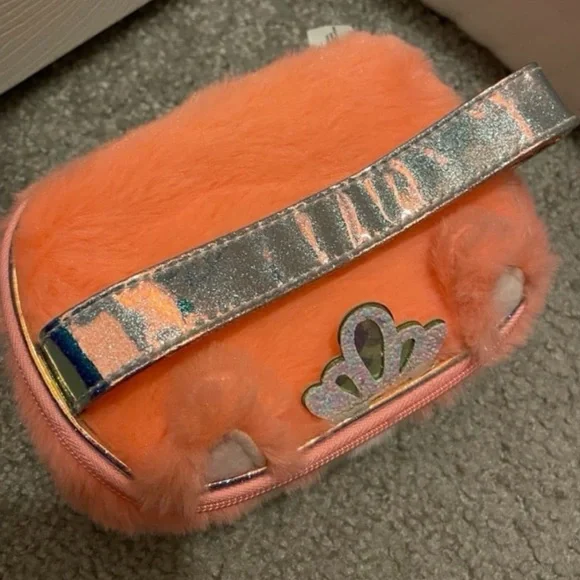Claire's Peach & White Plush Queenie the Corgi Zip Makeup Bag BRAND NEW! - Picture 2 of 5